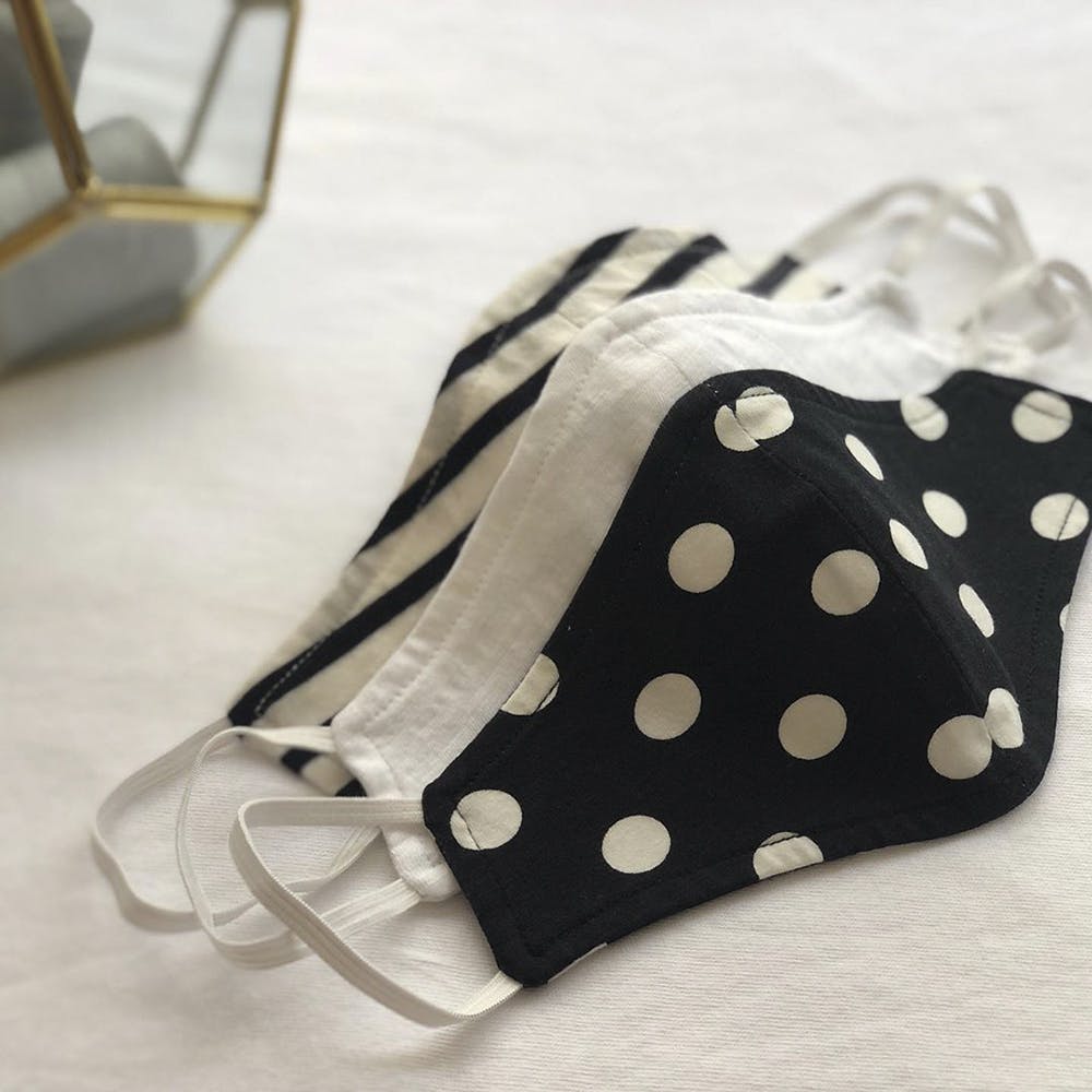White,Black,Pattern,Polka dot,Design,Bag,Black-and-white,Fashion accessory