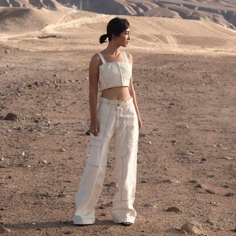 White,Clothing,Standing,Trousers,Crop top,Beige,Waist,Jeans,Summer,Landscape