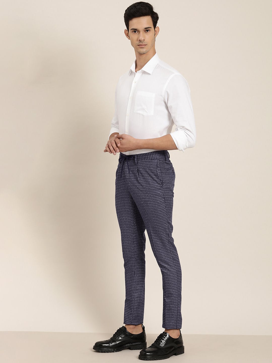 Buy Men Blue Slim Fit Checked Smart Casual Trousers Trousers online   Looksgudin