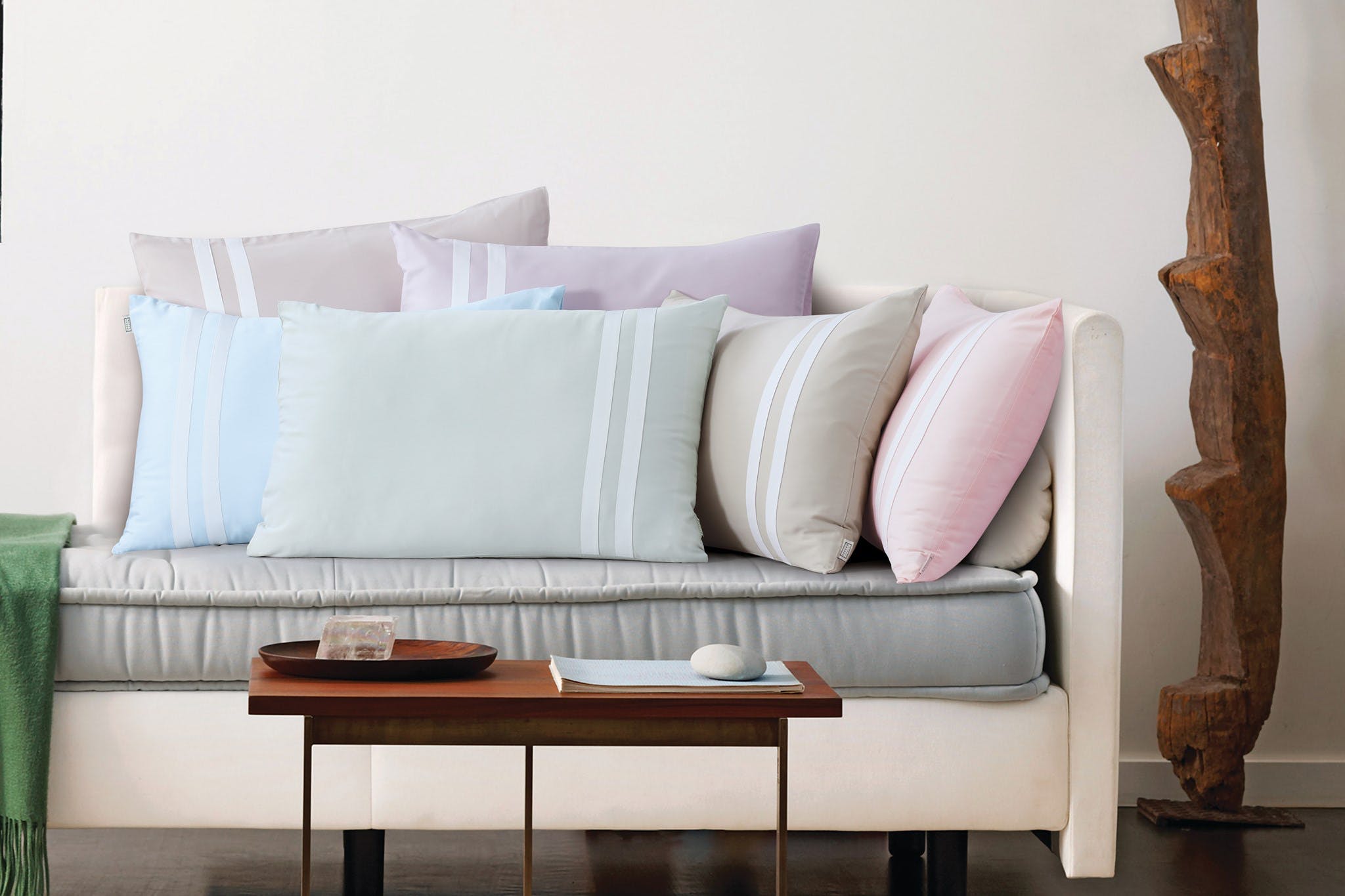 Buy Bed And Bathroom Furnishings From Spread Home LBB