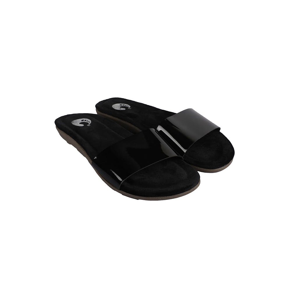 flip lock chappal