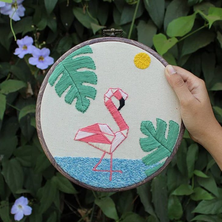 Bird,Embroidery,Circle,Stork,Illustration,Crane-like bird,Water bird