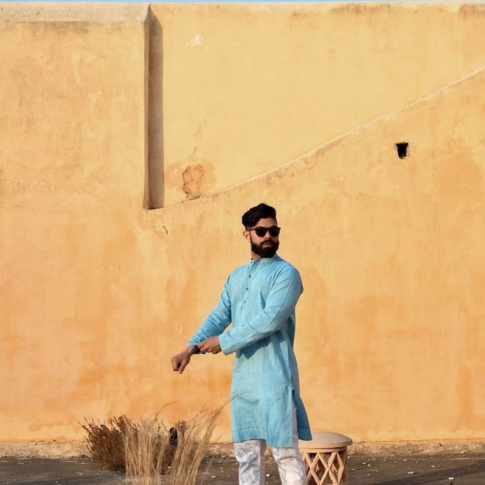 Blue,Yellow,Wall,Standing,Human,Beige,Tints and shades