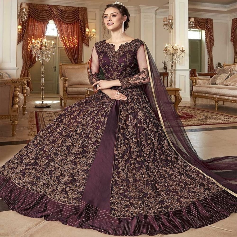 Clothing,Dress,Gown,Purple,Formal wear,Fashion,Victorian fashion,Maroon,Haute couture,Violet