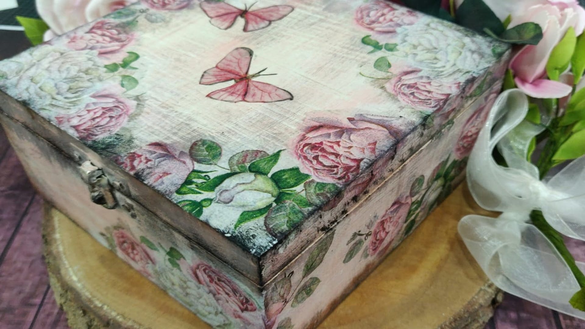 Pink,Textile,Plant,Furniture,Flower