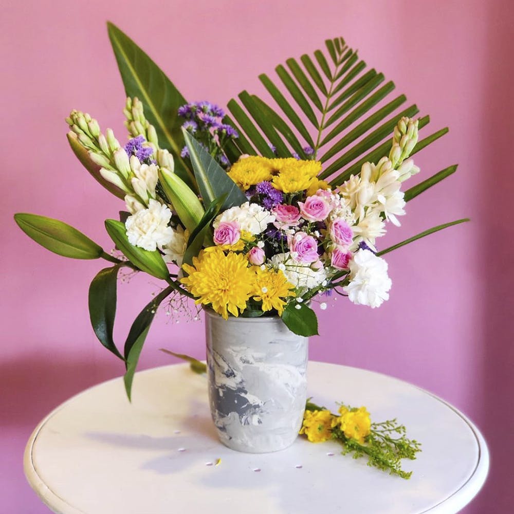 Flower,Floristry,Bouquet,Flower Arranging,Cut flowers,Floral design,Plant,Ikebana,Centrepiece,Flowerpot