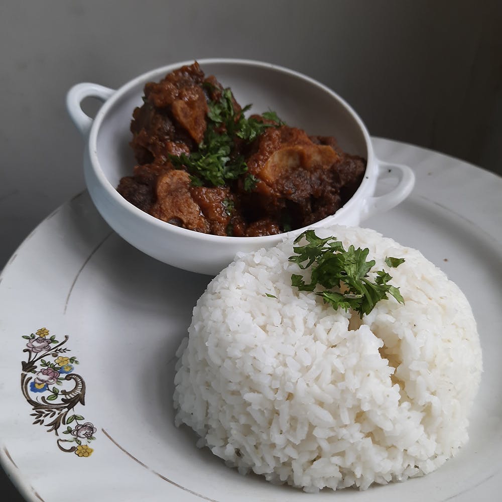 Dish,Food,Cuisine,White rice,Steamed rice,Ingredient,Jasmine rice,Basmati,Rice and curry,Gosht