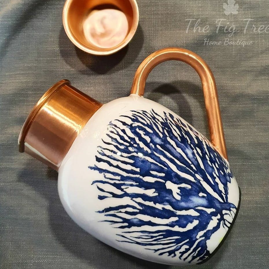 Porcelain,Product,Ceramic,Tableware,Serveware,Drinkware,Pottery,Blue and white porcelain,Coffee cup,earthenware