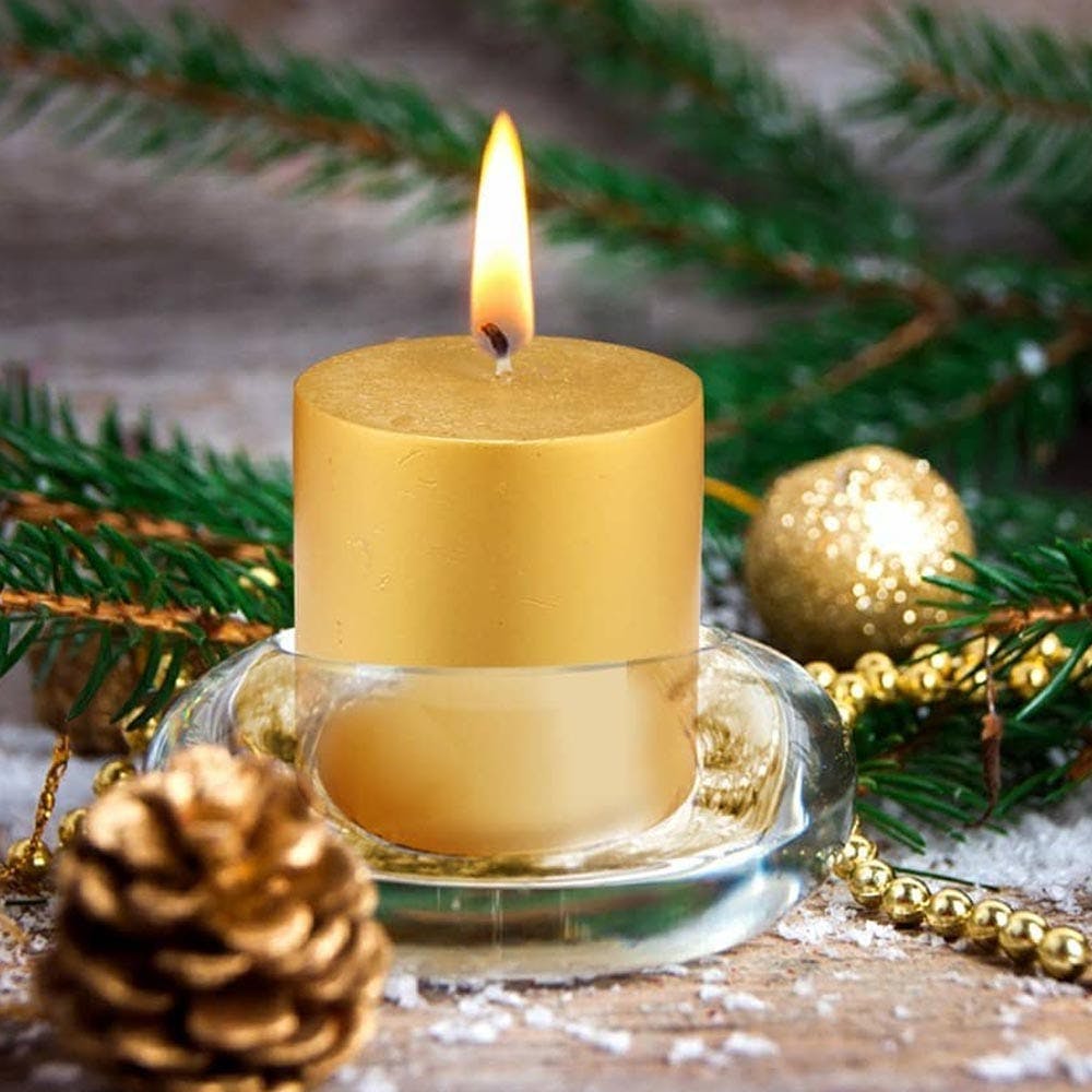 Candle,Lighting,Christmas decoration,Fir,Pine,Tree,Branch,Christmas eve,Conifer,Pine family