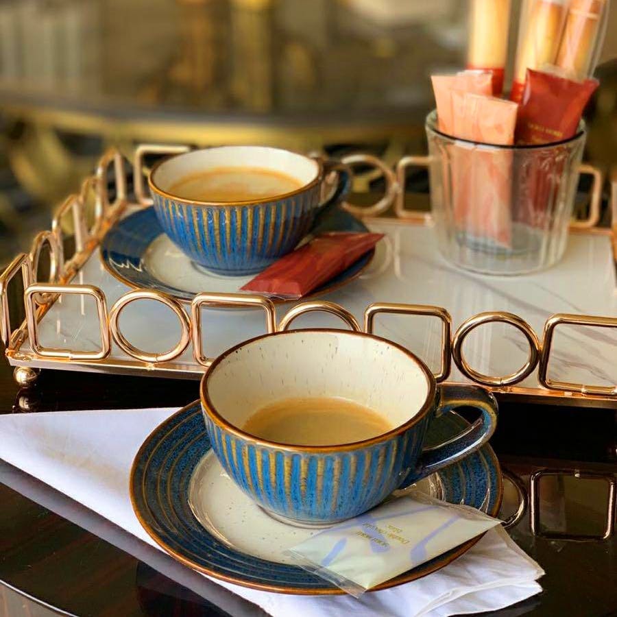 Cup,Porcelain,Cup,Coffee cup,Dinnerware set,Tableware,Teacup,Saucer,Serveware,Dishware