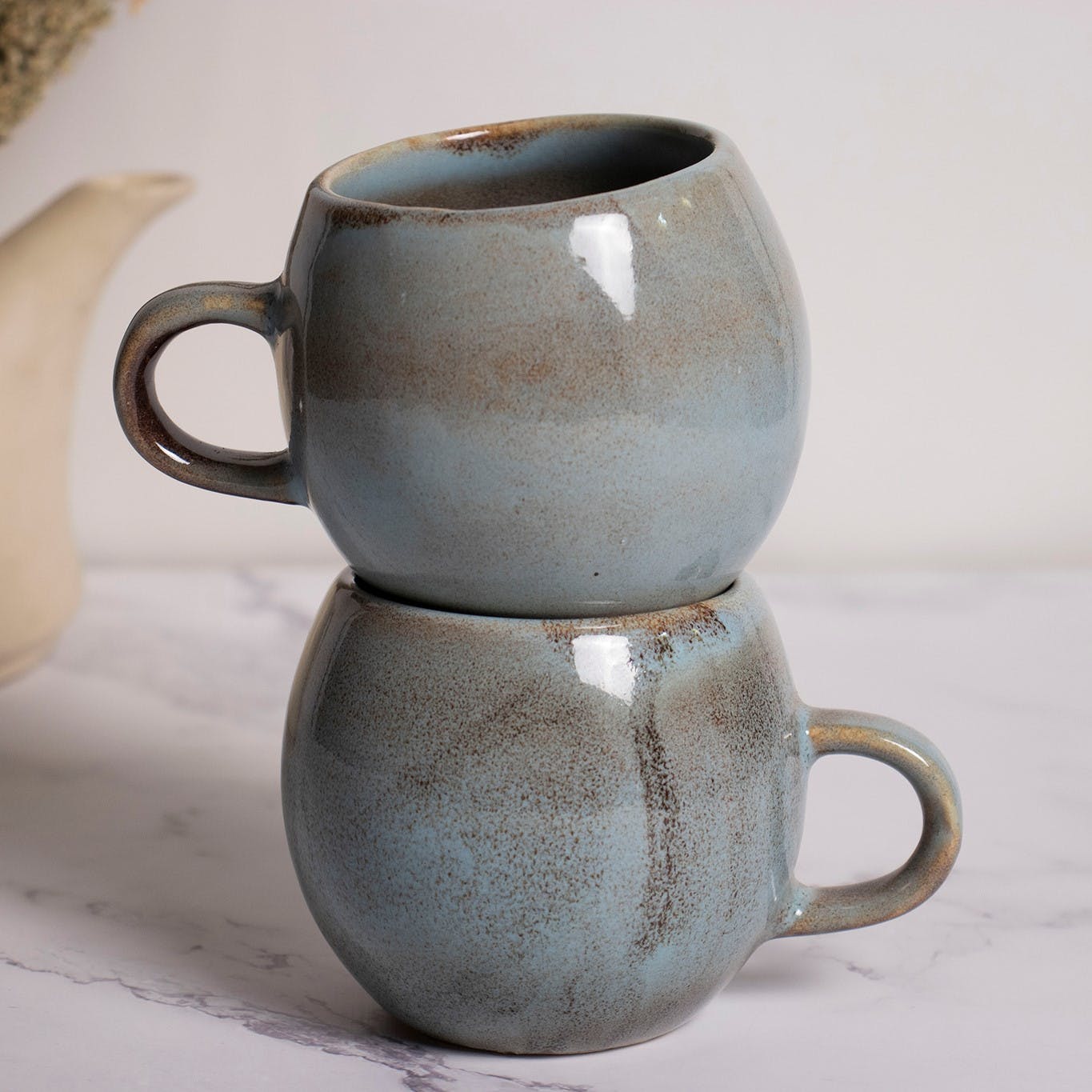 earthenware,Ceramic,Serveware,Pottery,Mug,Drinkware,Cup,Tableware,Jug,Cup