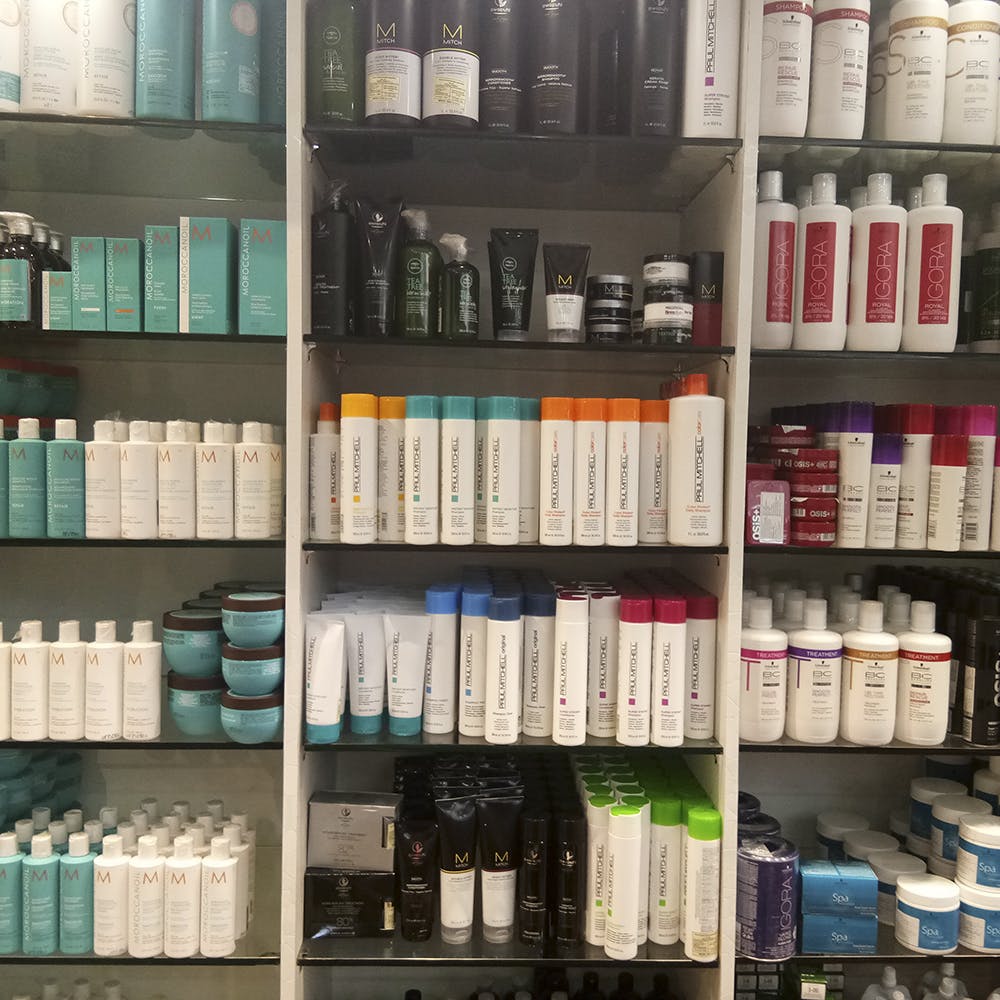 vaibhav-wholesale-cosmetic-store-lbb-bangalore