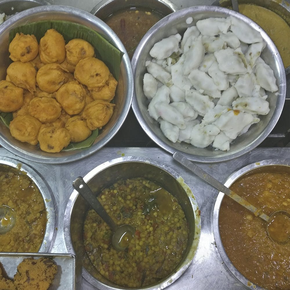 Dish,Cuisine,Food,Ingredient,Indian cuisine,Pakora,Produce,Lunch,Curry,Meal