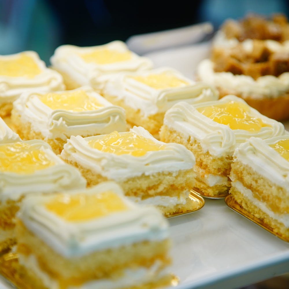 Update more than 78 fresh cream pineapple cake theobroma best - in.daotaonec