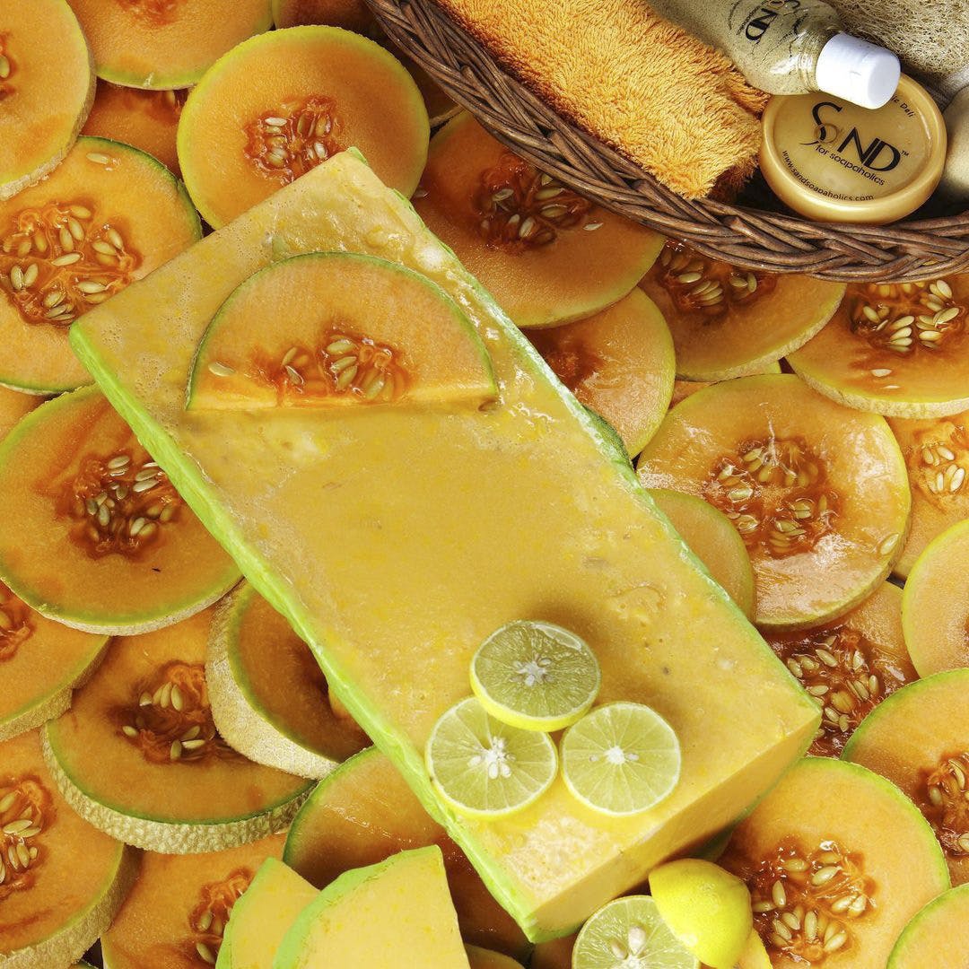 Yellow,Food,Ingredient,Fruit,Citrus,Produce,Natural foods,Orange,Lemon,Peach