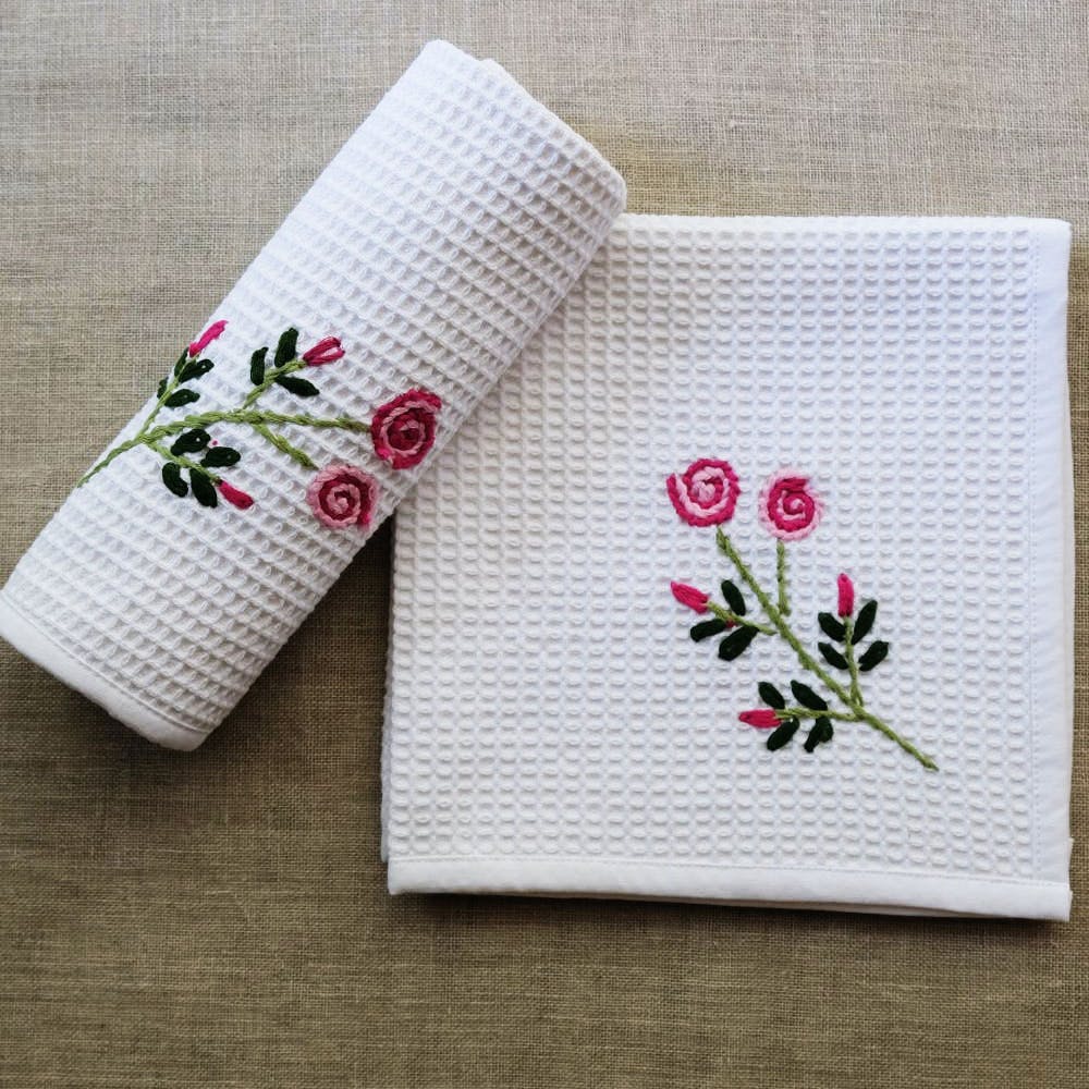 Textile,Pink,Pattern,Napkin,Carmine,Embroidery,Creative arts,Home accessories,Linens,Needlework