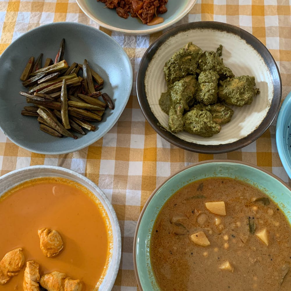 Food,Dishware,Dish,Stew,Tableware,Curry,Ingredient,Plate,Cuisine,Serveware