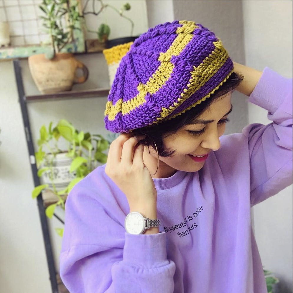 Flowerpot,Purple,Textile,Magenta,Violet,Wool,Headgear,Lavender,Fashion accessory,Knit cap