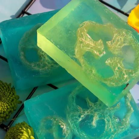Kafir Lime Luxury Loofah Soap (Pack of 1)- 200g