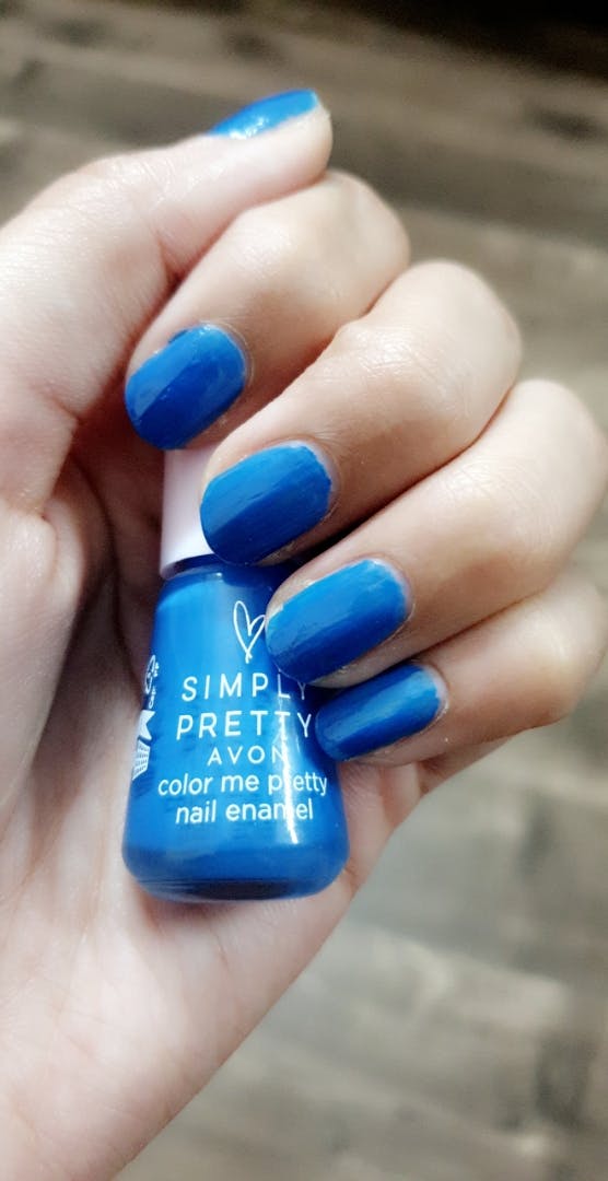 Nail polish,Nail,Blue,Cobalt blue,Manicure,Nail care,Finger,Cosmetics,Majorelle blue,Azure