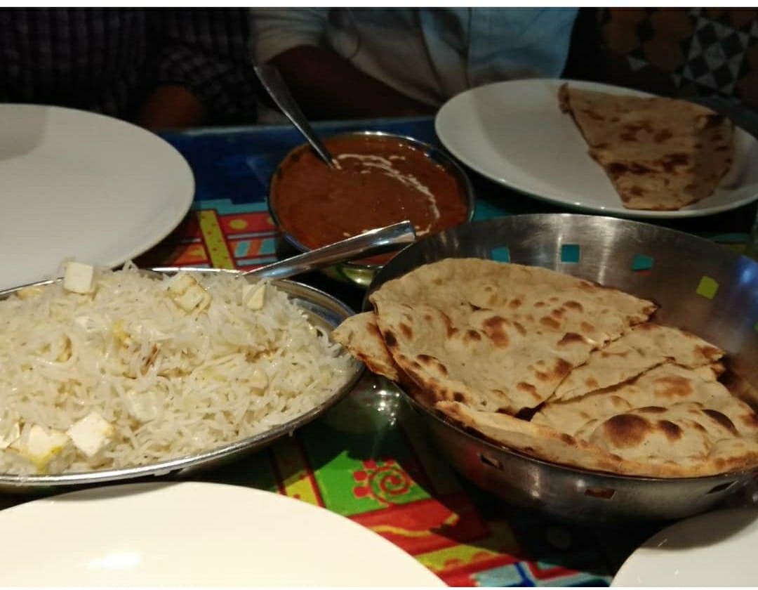 Dish,Food,Cuisine,Naan,Ingredient,Chapati,Flatbread,Roti,Meal,Lunch