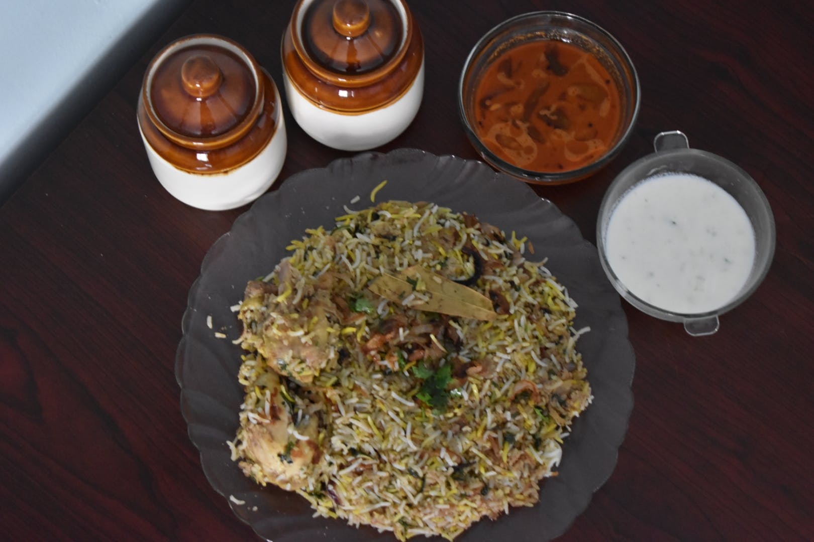 Dish,Food,Cuisine,Ingredient,Hyderabadi biriyani,Indian cuisine,Biryani,Produce,Sindhi cuisine,Masala