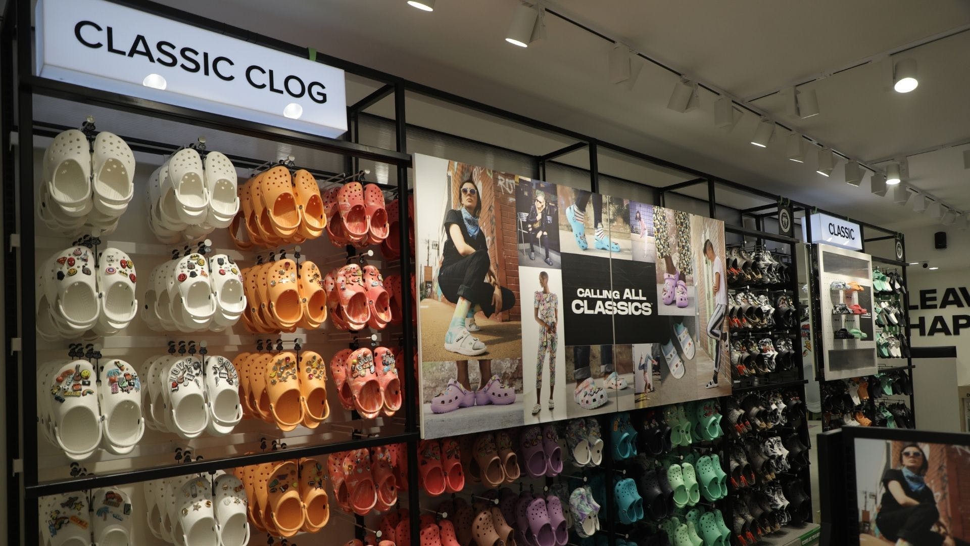 Crocs Has Just Opened Its New Store In CP || LBB | atelier-yuwa.ciao.jp