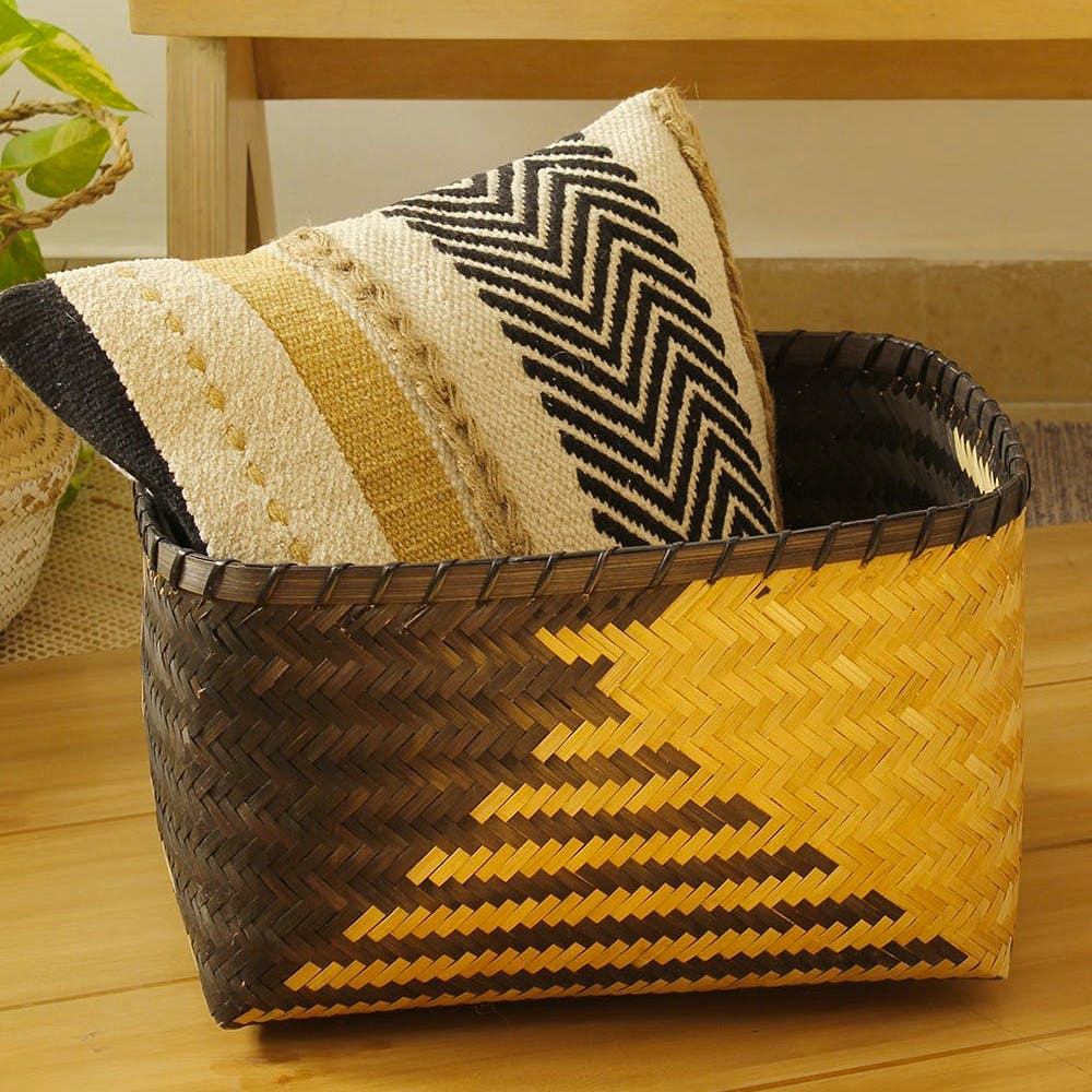 Product,Bag,Rectangle,Basket,Beige,Comfort,Wicker,Storage basket,Pattern,Hat