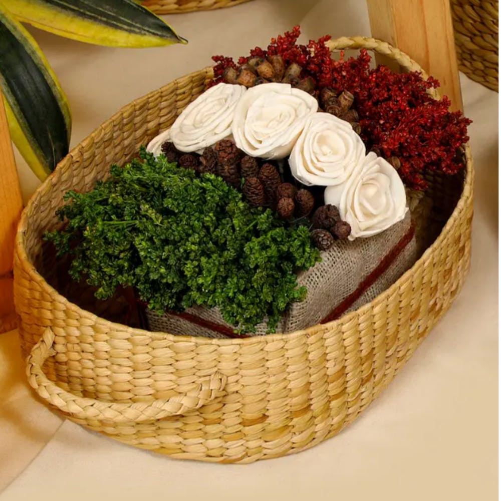 Flower,Plant,Food,Storage basket,Leaf vegetable,Ingredient,Petal,Natural foods,Picnic basket,Flower girl basket