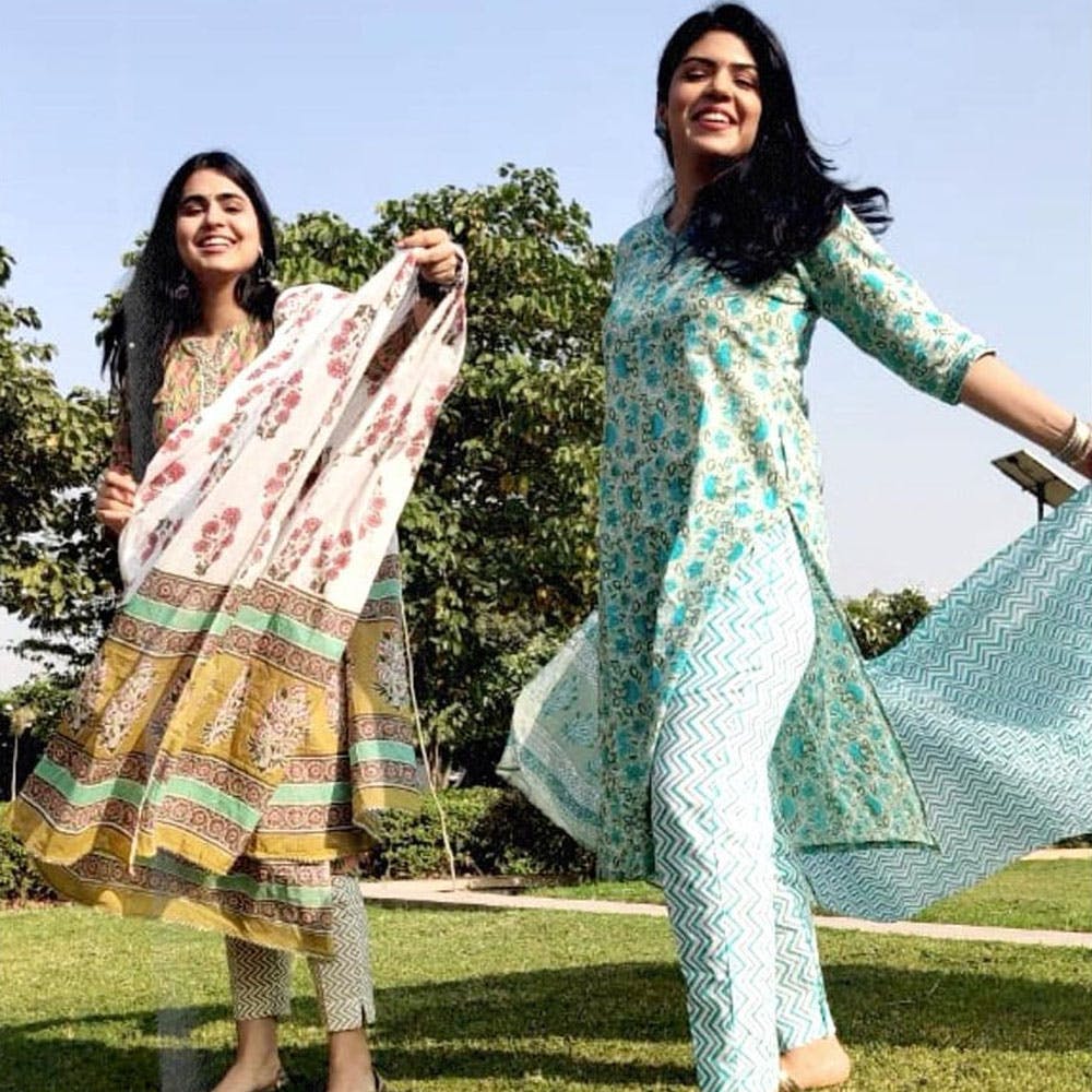 6 Unique Pants For Women To Elevate The Look Of Your Kurtis