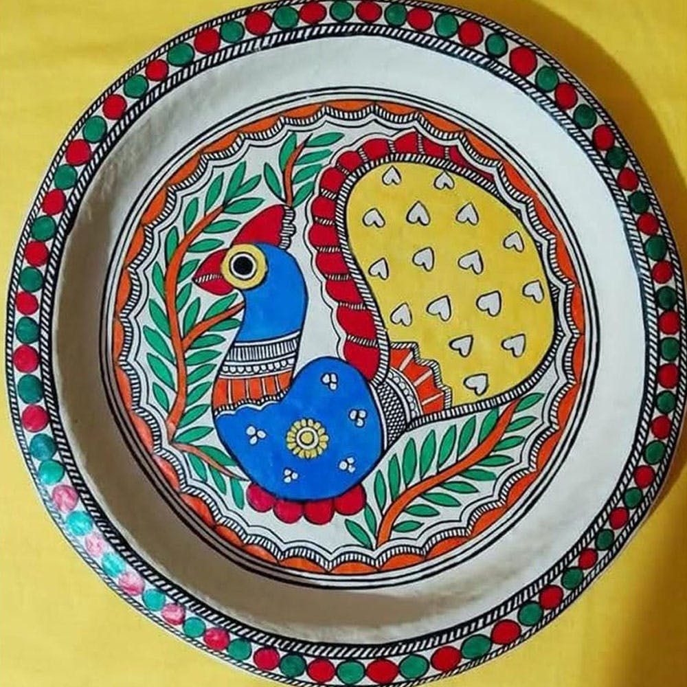 Dishware,Textile,Serveware,Creative arts,Art,Circle,Bird,Pattern,Porcelain,Illustration