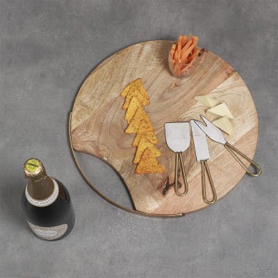 Round Cheese Board With Knives