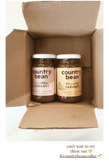 Brown,Food,Handwriting,Ingredient,Rectangle,Wood,Wood stain,Font,Mason jar,Packaging and labeling