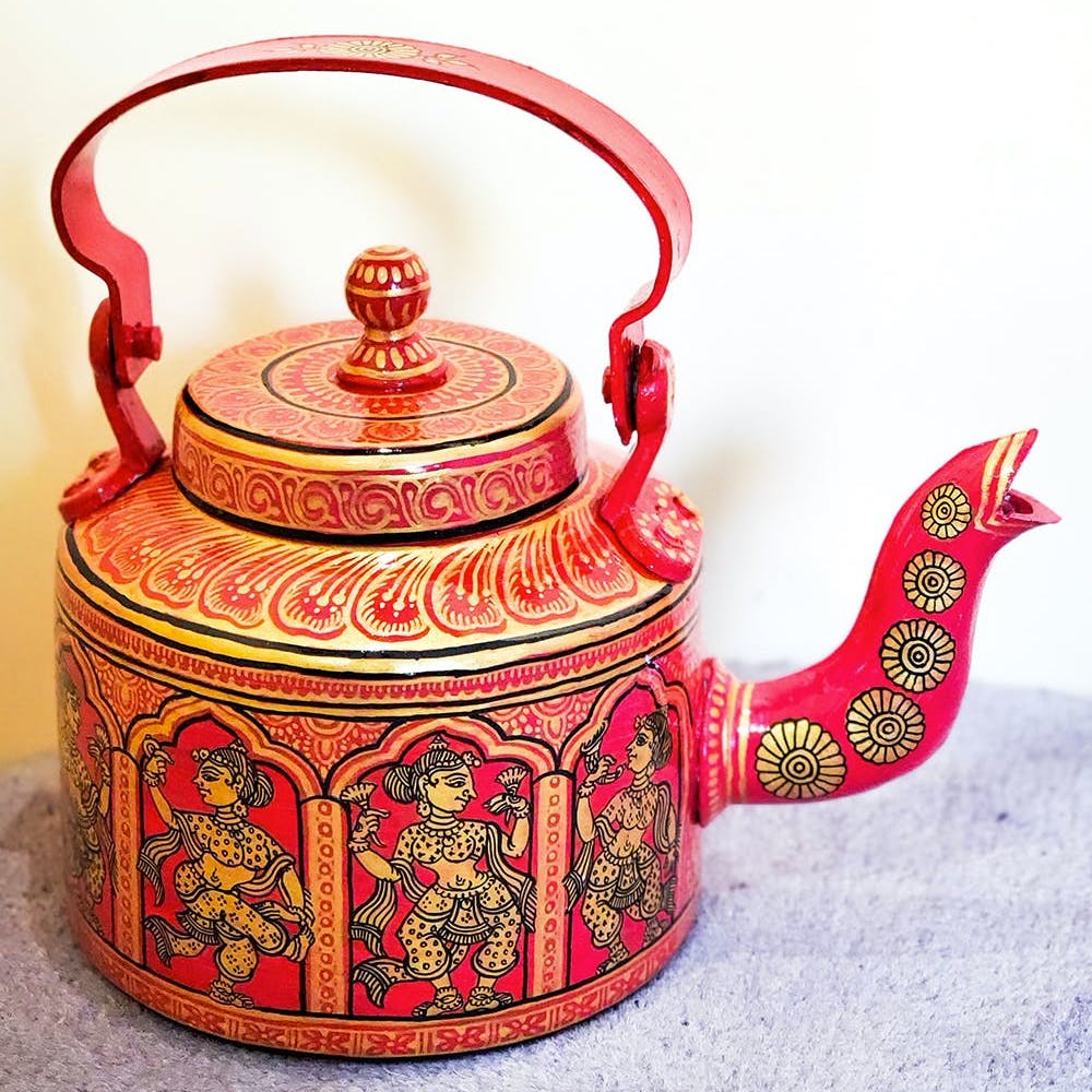 Red and White Glossy Pattachitra Kettle