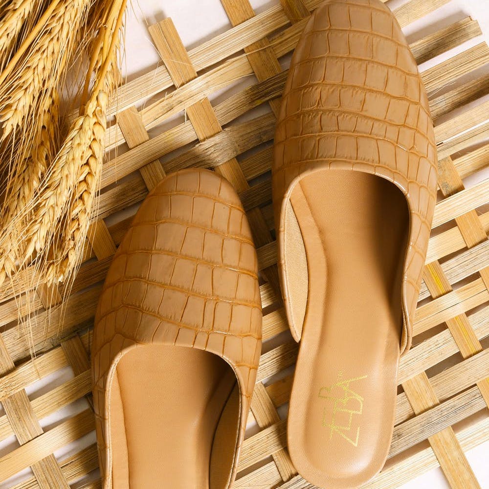 Women Croc Effect Tan Vegan Leather Mules