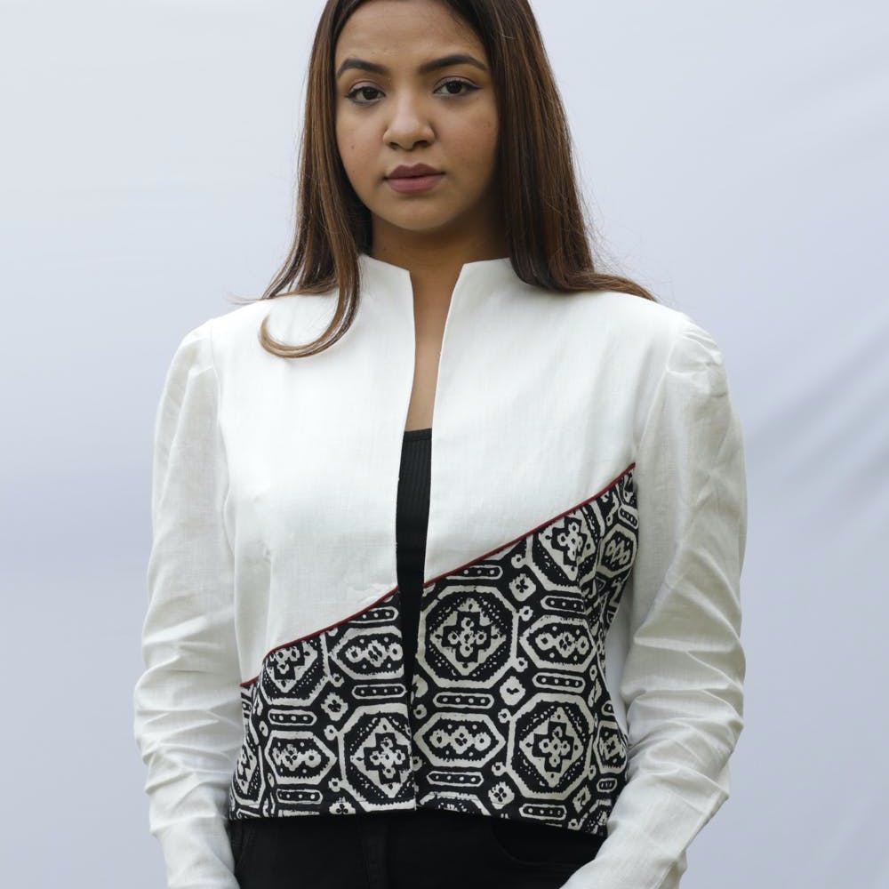 Women Black Diagonal Embroidery Detail White Jacket