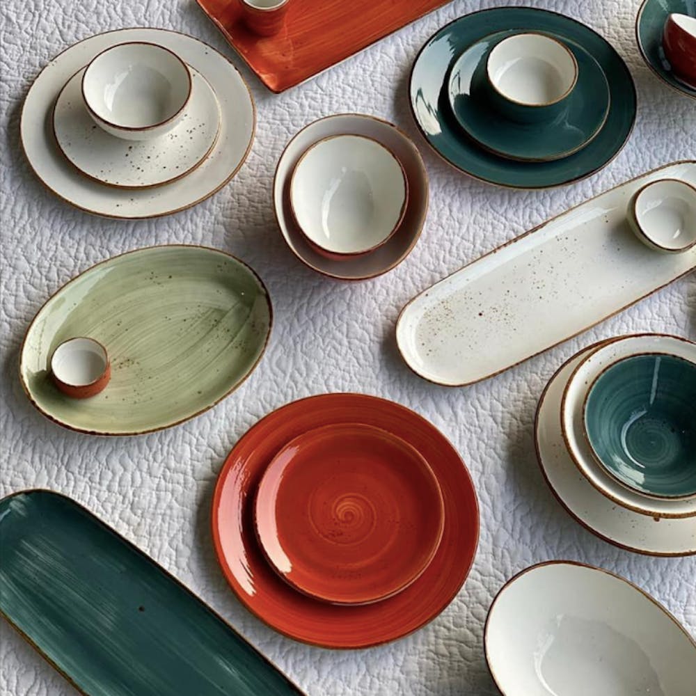 Tableware,Drinkware,Dishware,Cup,Wood,Serveware,Plate,Porcelain,Dinnerware set,Material property