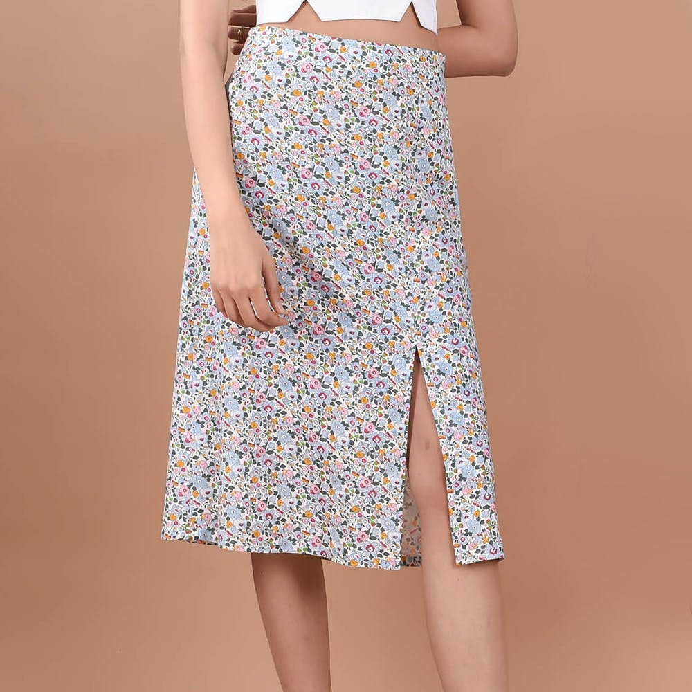 Women Multicoloured Floral Printed Slit Skirt