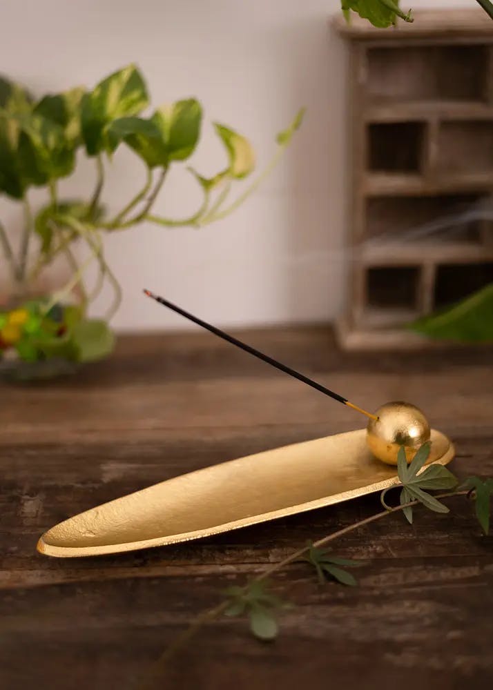 Oval Incense Stick Holder - Gold
