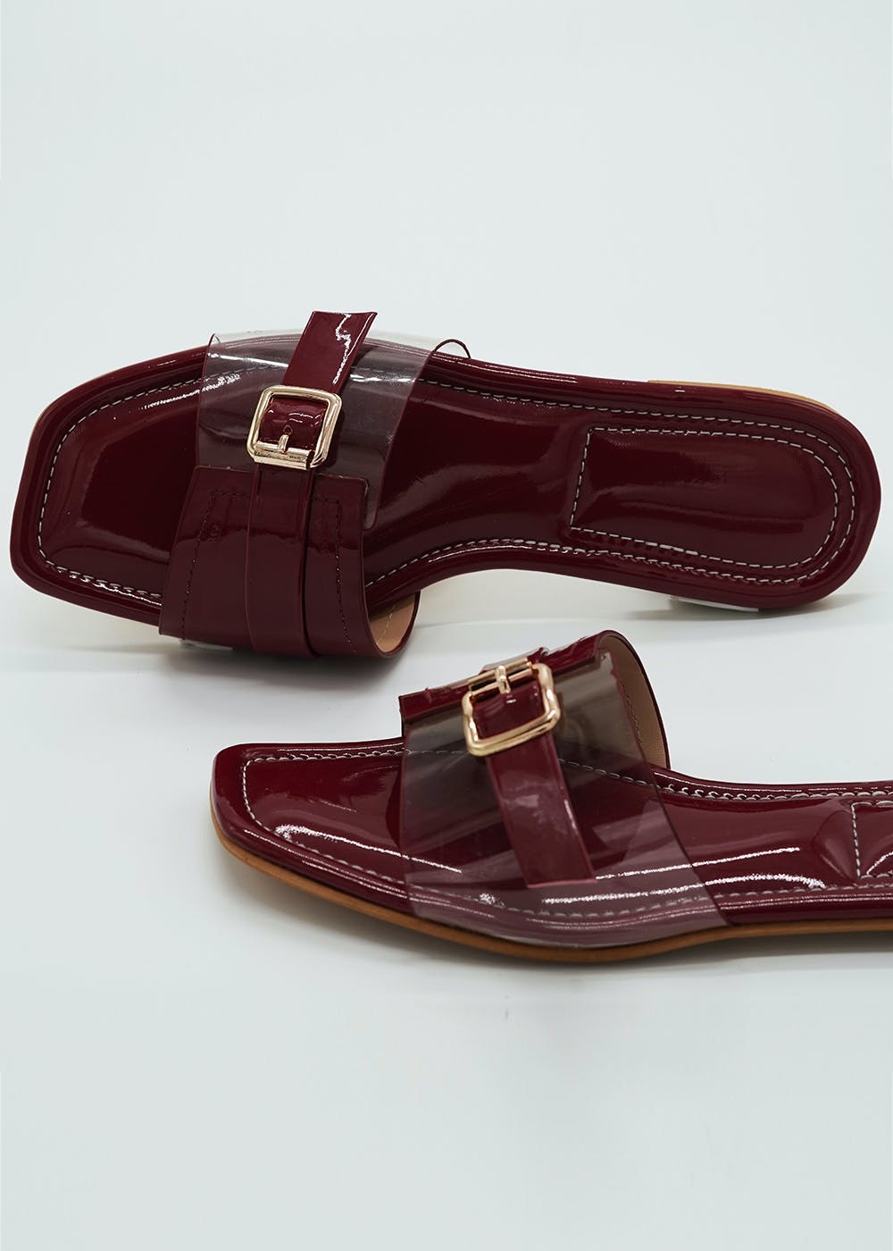 Women Solid Cushioned Slides With Buckle Detailing