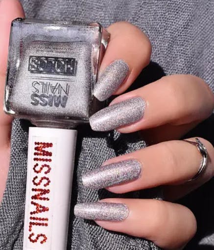 Miss Nails Effects Silver Layer E19 Silver - Price in India, Buy Miss Nails  Effects Silver Layer E19 Silver Online In India, Reviews, Ratings &  Features | Flipkart.com