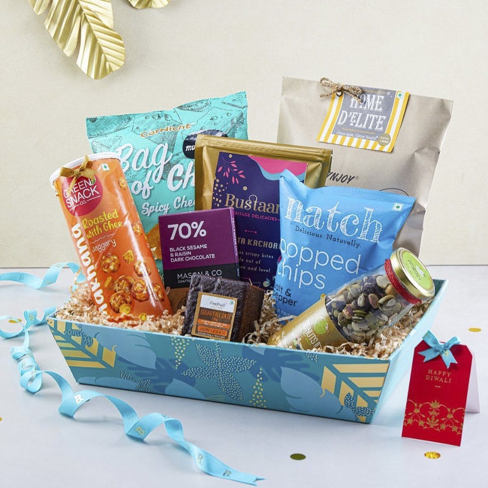 Premium Gift Hampers Under Rs.2000 – HachiWithlove