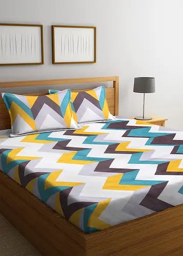 Yellow Abstract 210 TC Cotton 1 King Bedsheet with 2 Pillow Covers