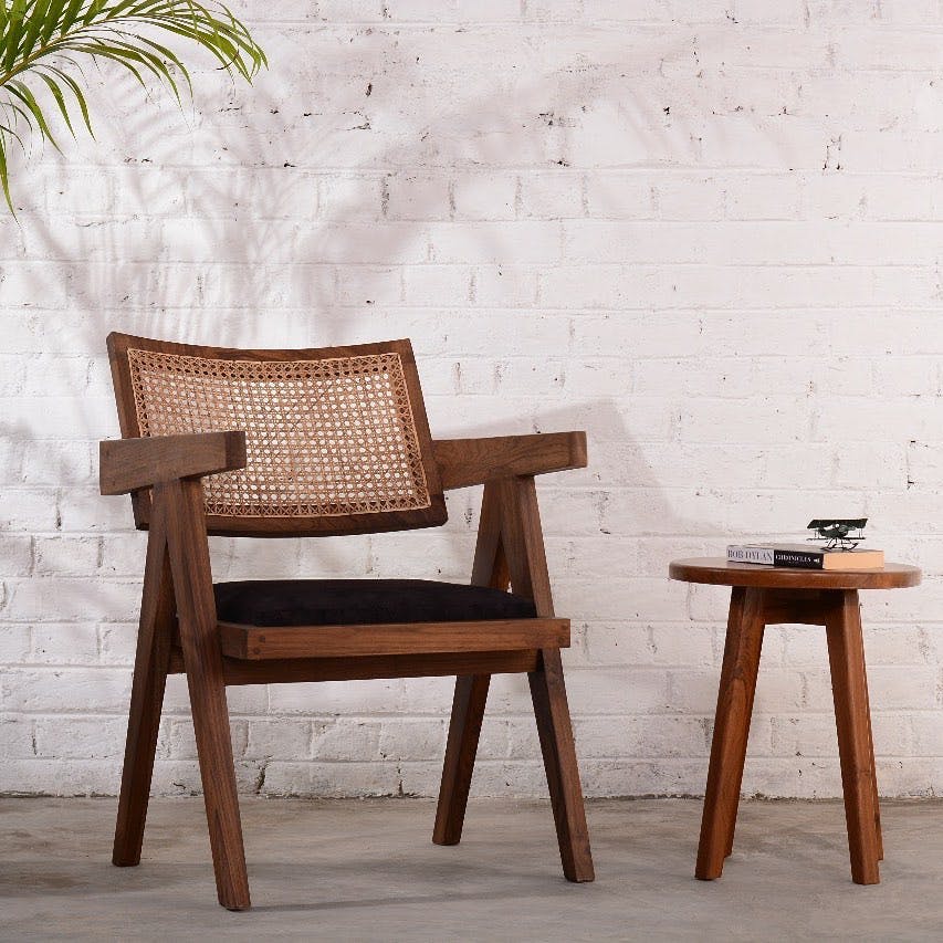 Furniture,Comfort,Chair,Wood,Plant,Lighting,Outdoor furniture,Interior design,Armrest,Floor