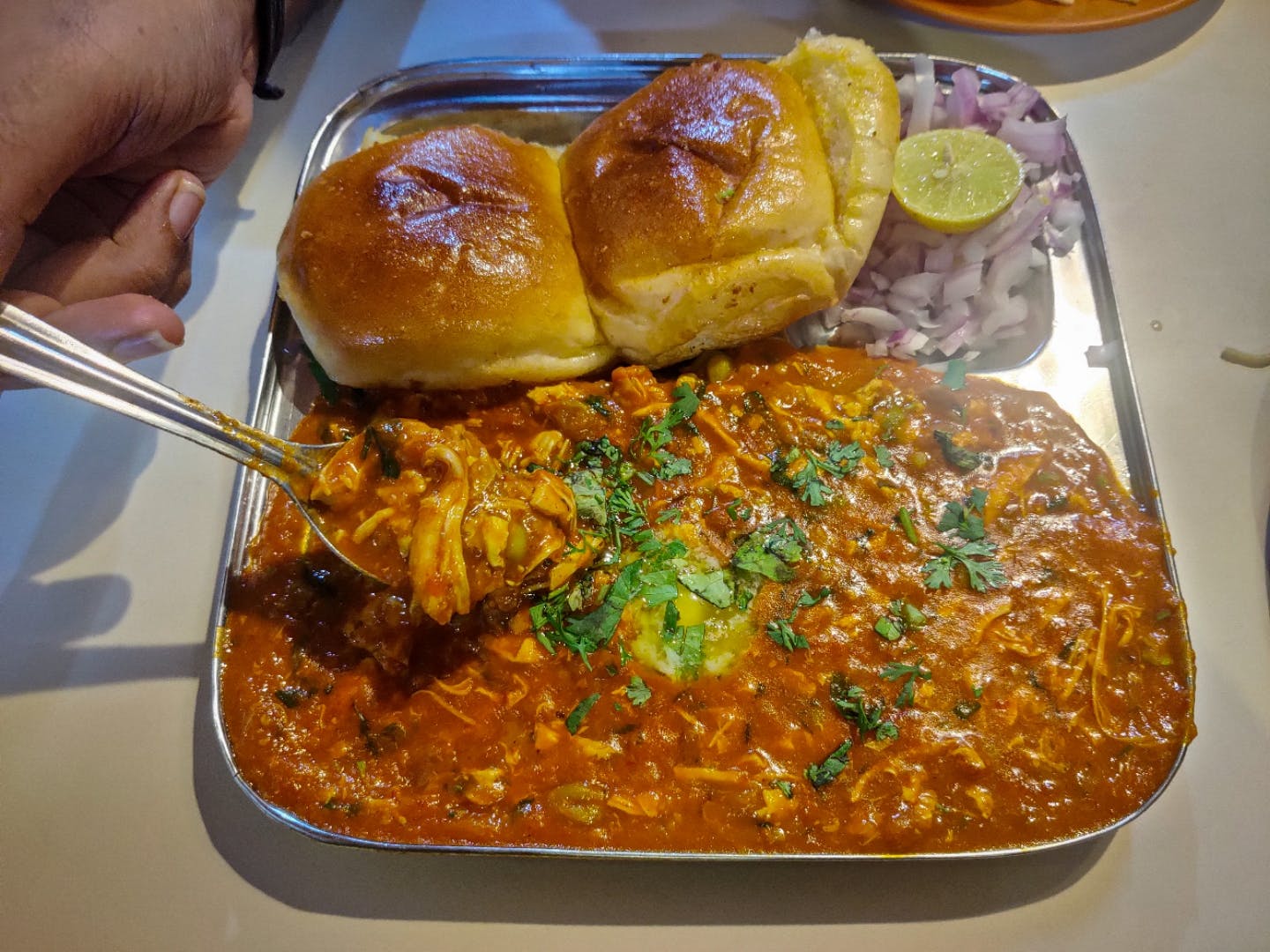 Heard of chicken pav bhaji in mumbai, find out in this article🍛😋