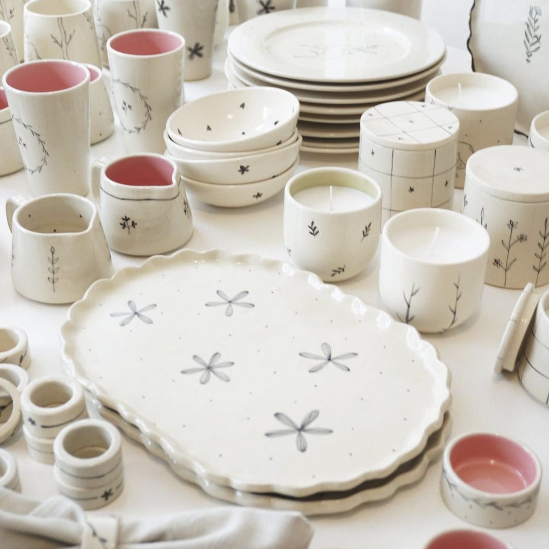 Porcelain dishware outlet