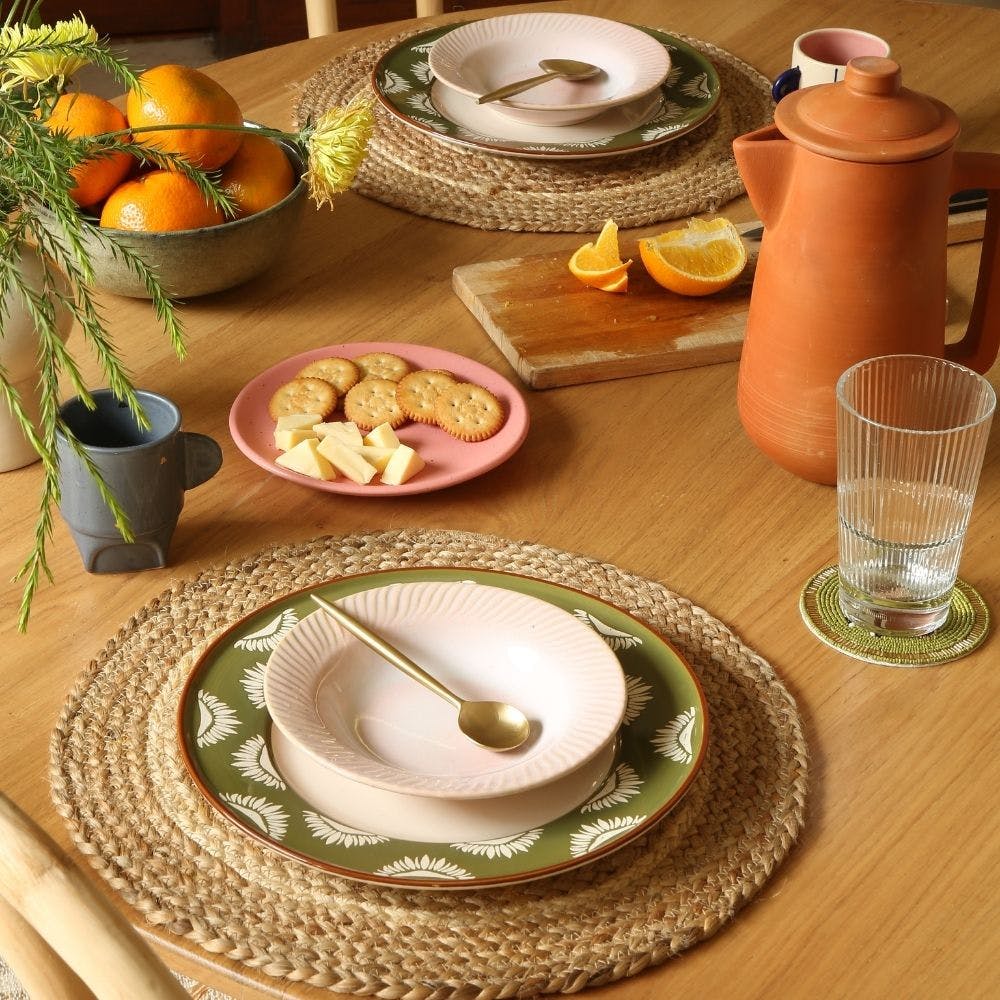 Tableware,Table,Food,Drinkware,Dishware,Plate,Cup,Serveware,Ingredient,Dinnerware set
