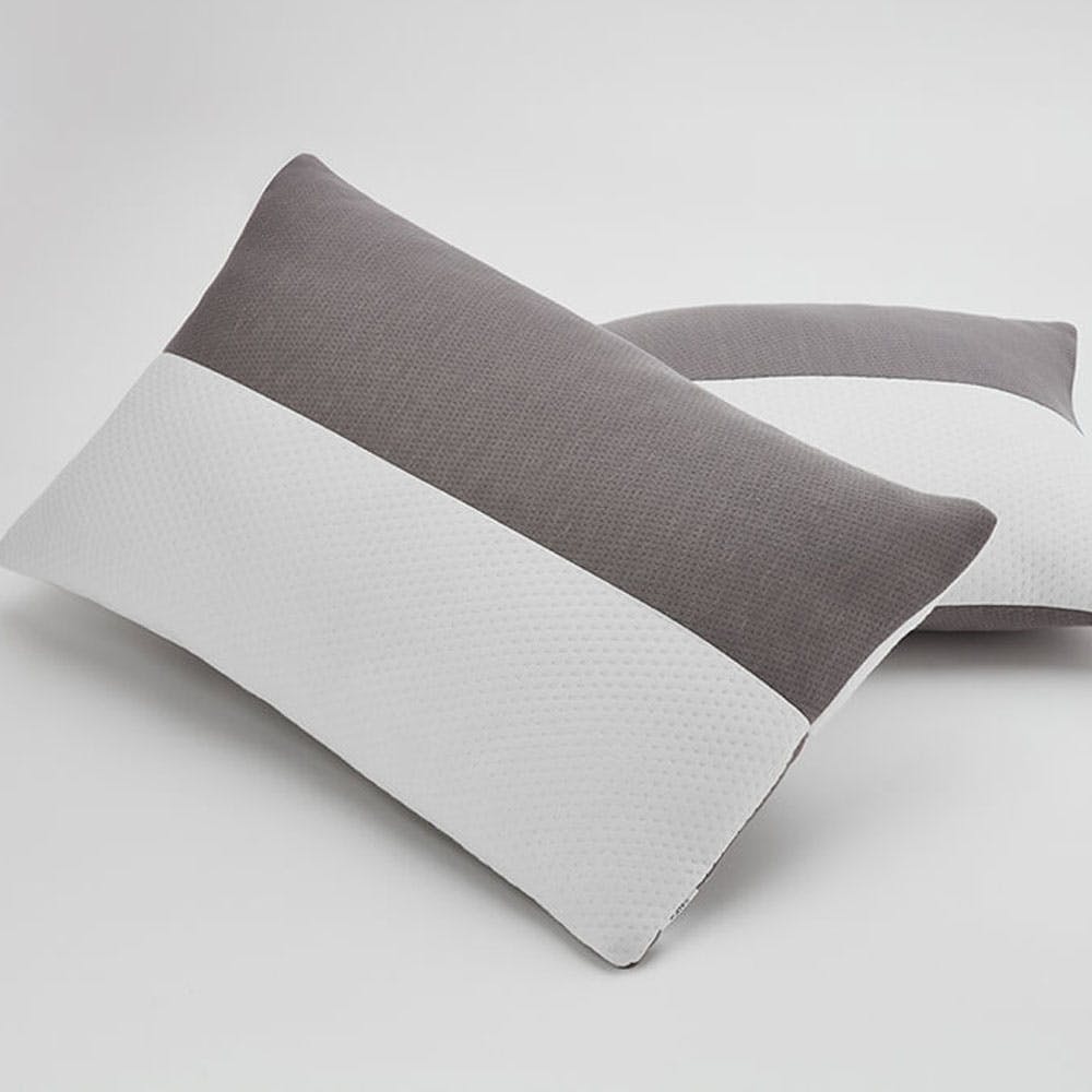Sleeve,Rectangle,Household supply,Linens,Metal,Paper product,Fashion accessory,Paper,Logo,Toilet paper