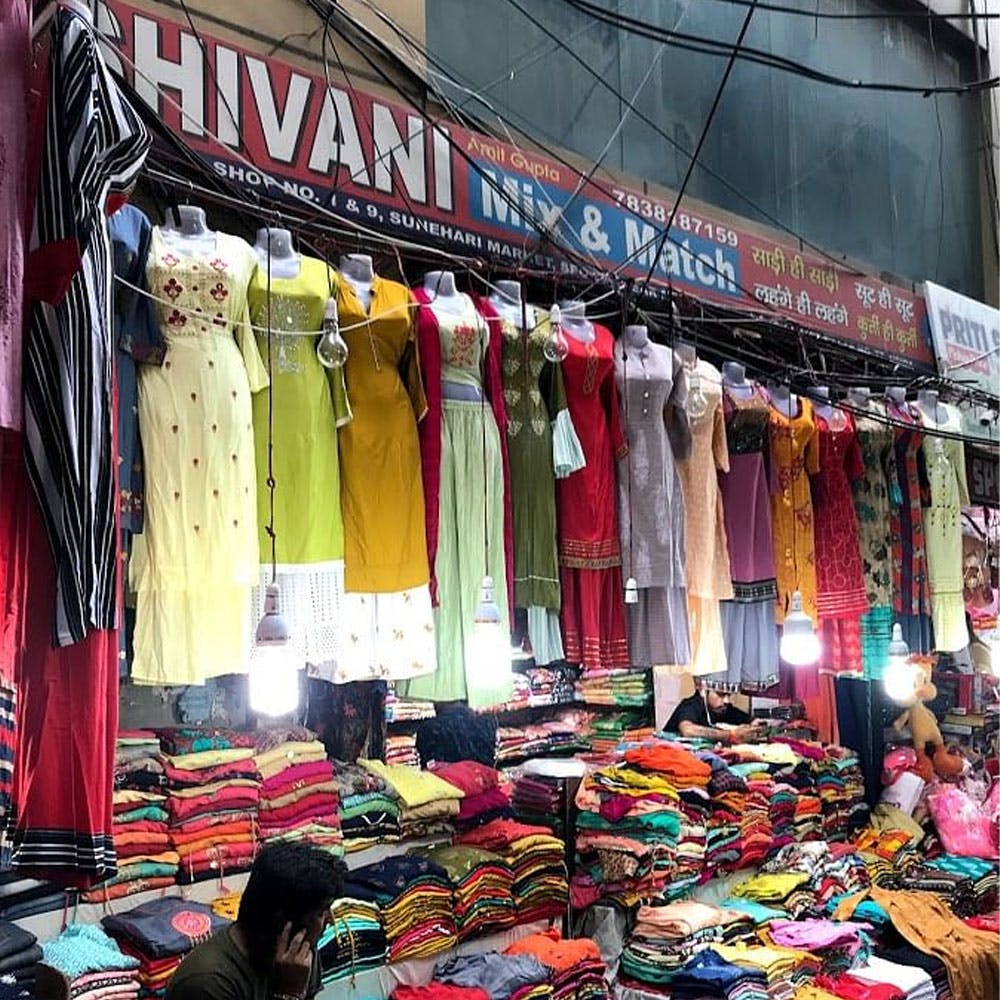 These Women's Wear Stores In Noida's Atta Market Start At An Affordable INR 250