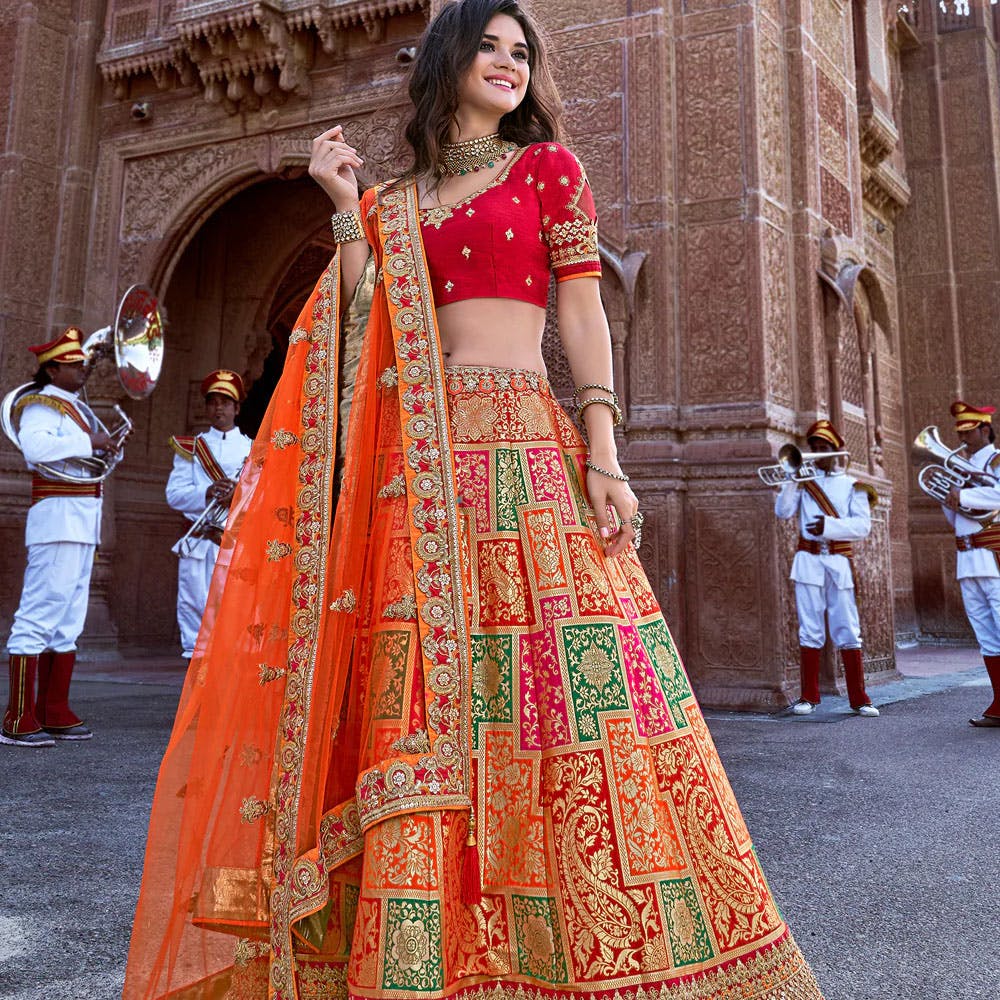 Thebohogirl .. Sabyasachi Bride! This lehnga is from 2021 collection :  r/InstaCelebsGossip